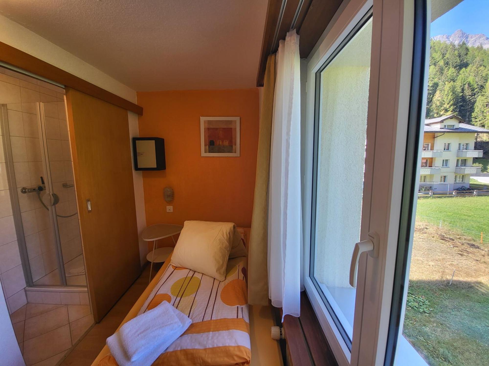 Pension Heino Saas-Grund Oda fotoğraf